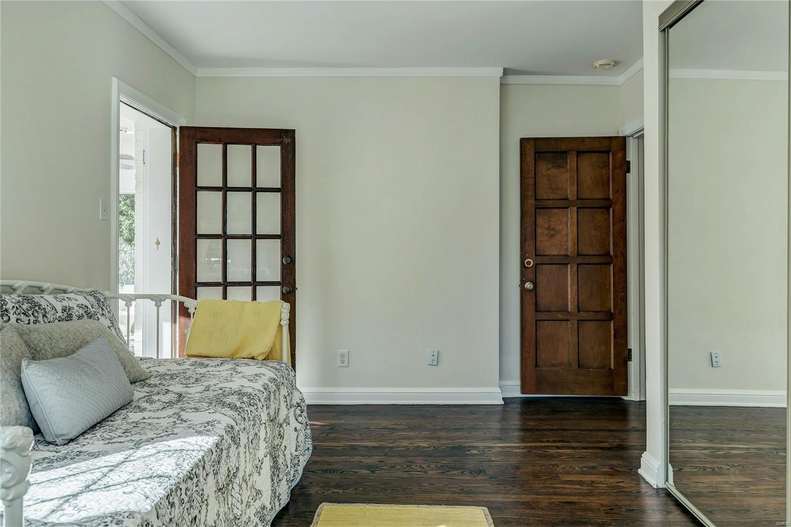 Davis Place - Residential