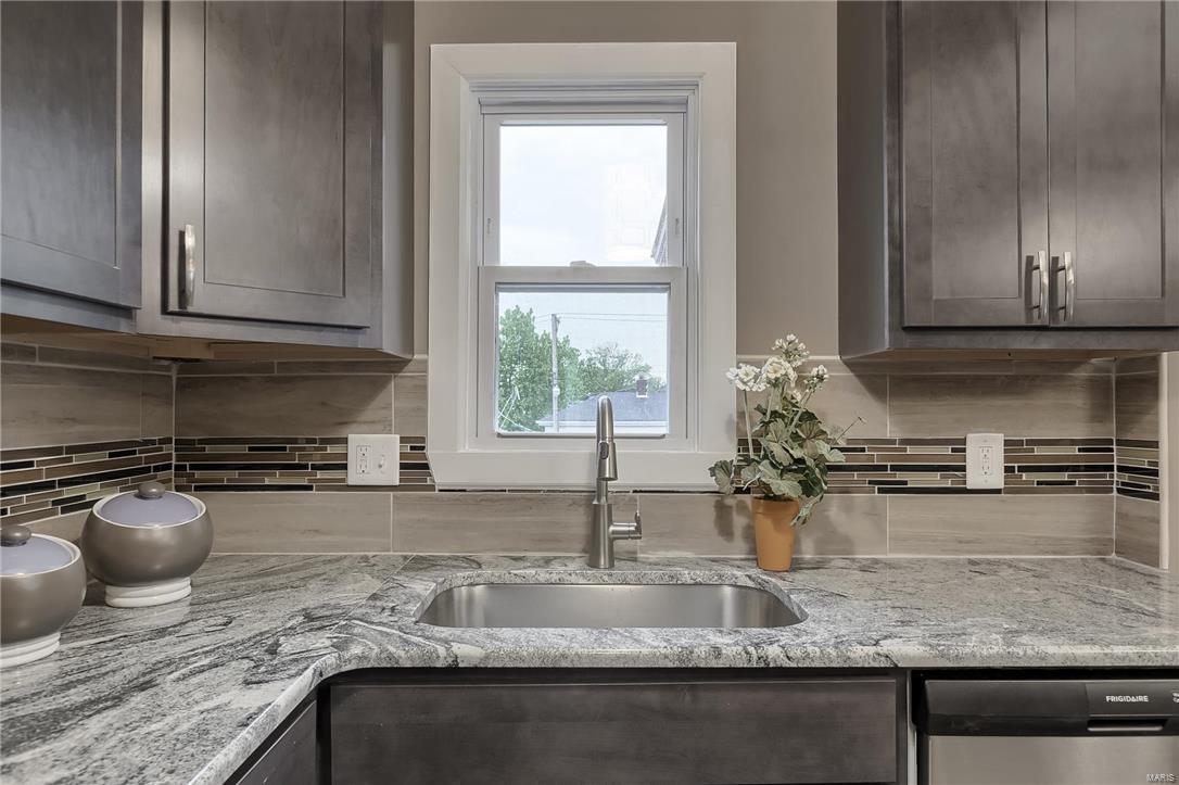 Dixie Place Add - Residential Income