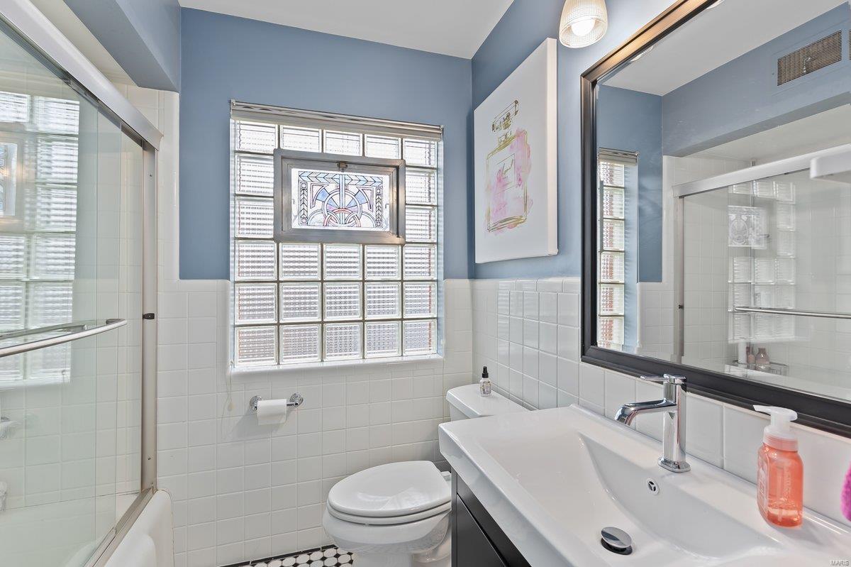 Davis Place - Residential