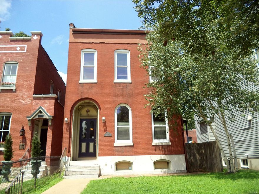 Built in 1896, this handsome 2 1/2 story, offers 3 bedroom, 2 1/2 bath. The Hm is located in heart of North BENTON PARK with Your'e In The Center Of Entertainment & Dinning W Sidney Street Cafe and Niche, Live Blues Music & More Great Food At Blues City Deli, located at the other end of the block. Since restoration, the owner has added other great amenities to the property. They include in lower level, aggregate patio, and oversized  2 car garage w electric panel! The inviting, open floor plan for living & dining, the large kitchen with a breakfast room. 2 large bedrooms, a full bath, & laundry service on the 2nd floor make great use of the space. The 3rd floor bedroom or office with skylight measures an additional 230+ square feet, not included on the tax record that shows 1,870.  Come see the amenities! HSA Home Warranty At Closing. AS-Is sale Special Sale Contract Requested. Easy To Show!
