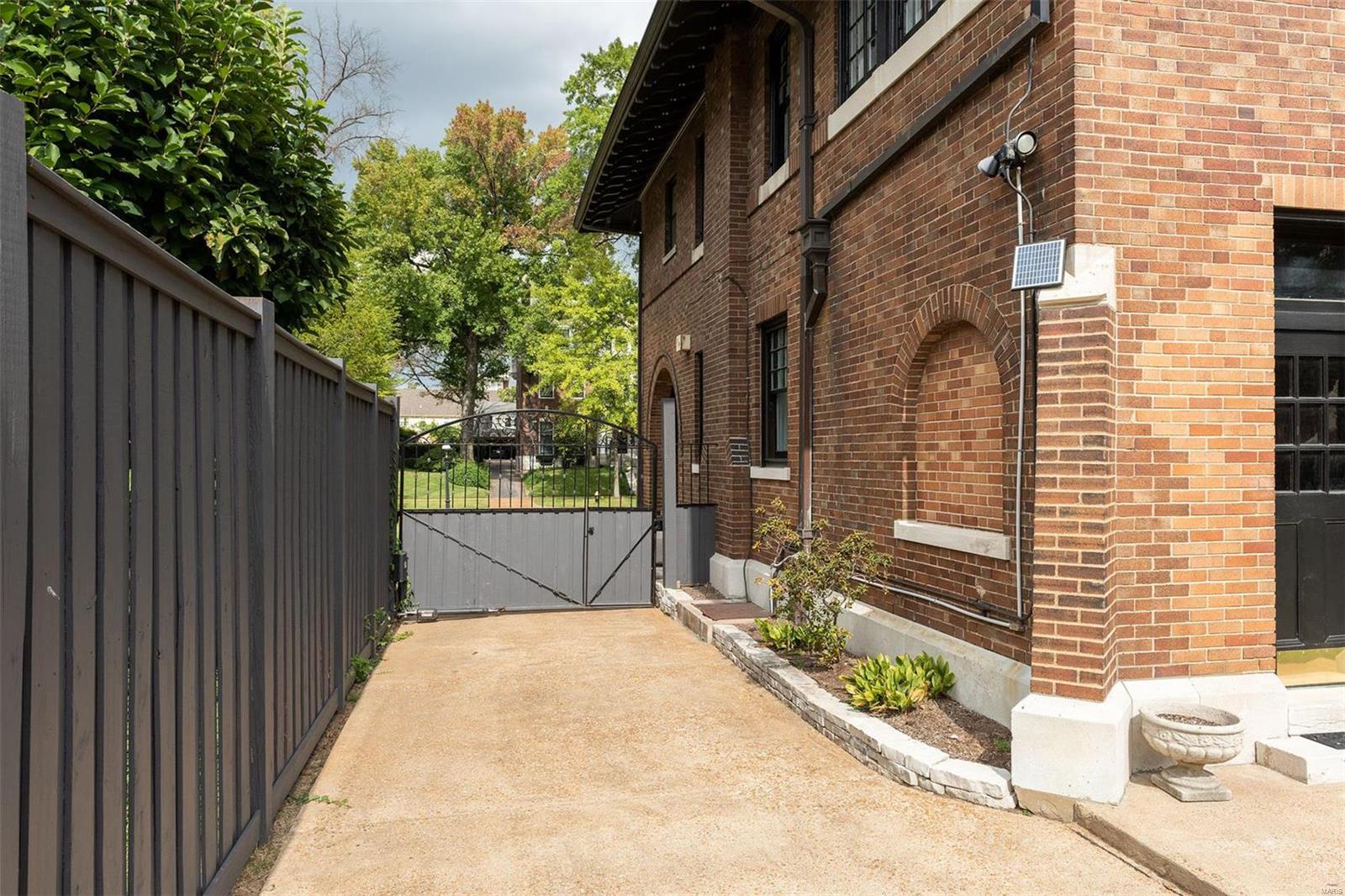 Bell Place - Residential