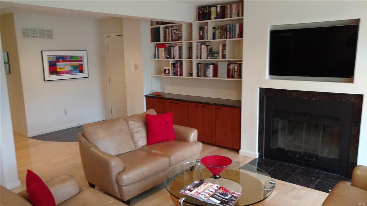 Waterford Square Condos - Residential