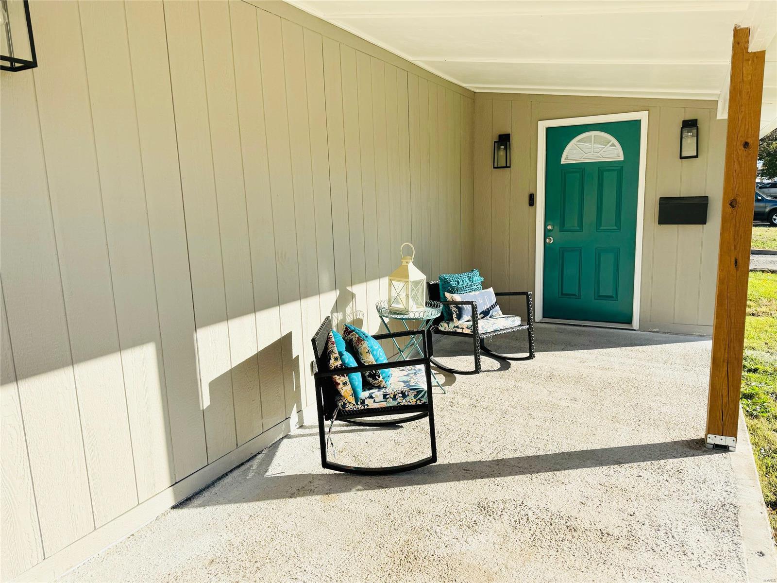 Granite City, Illinois 62040, United States, 3 Bedrooms Bedrooms, ,2 BathroomsBathrooms,Residential,Pending,33324