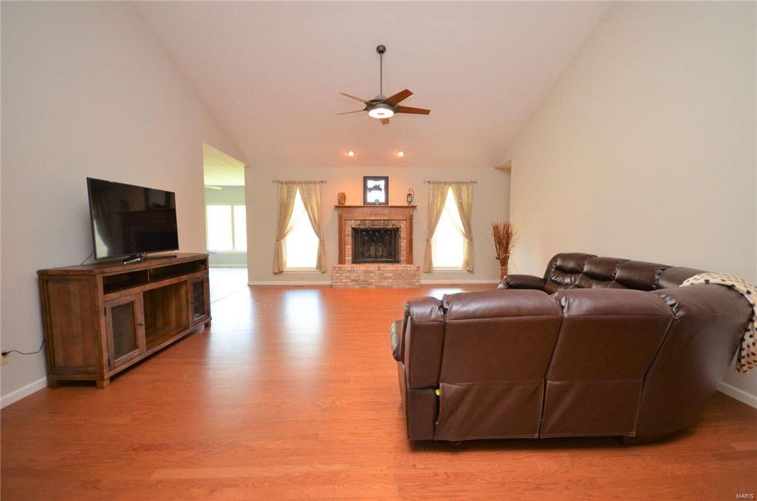Summit Estate - Residential
