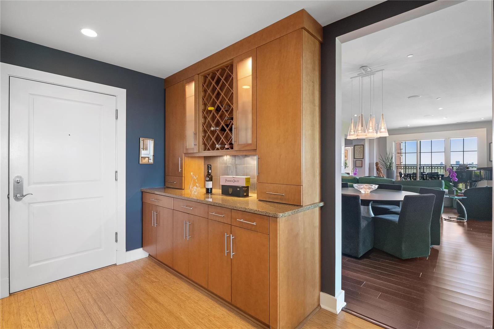 Plaza In Clayton A Condo The - Residential