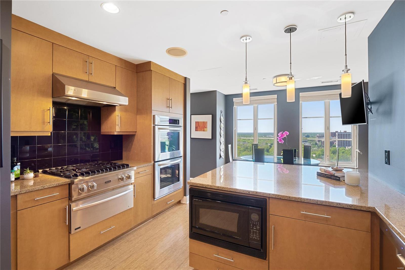 Plaza In Clayton A Condo The - Residential