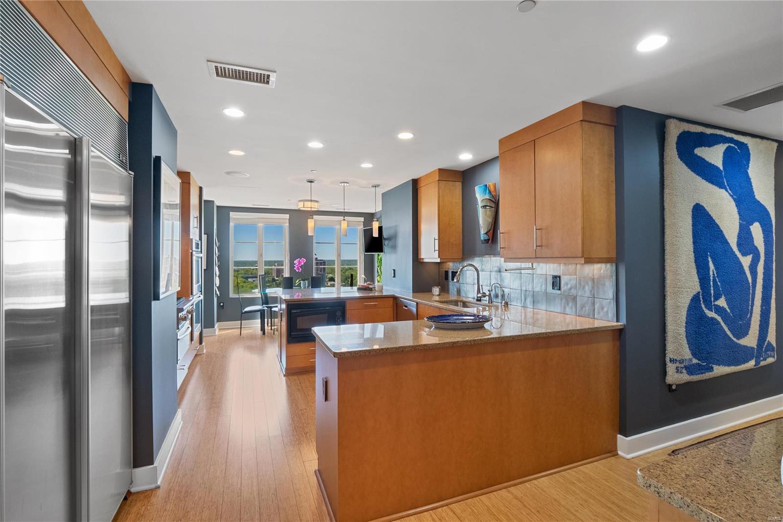 Plaza In Clayton A Condo The - Residential