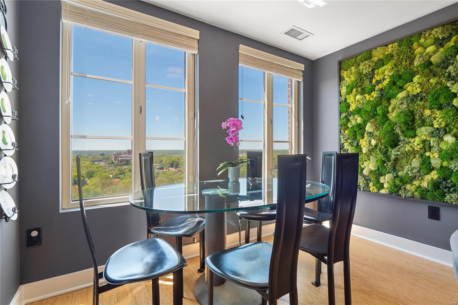 Plaza In Clayton A Condo The - Residential