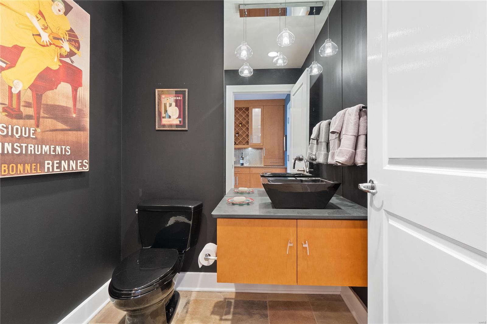 Plaza In Clayton A Condo The - Residential