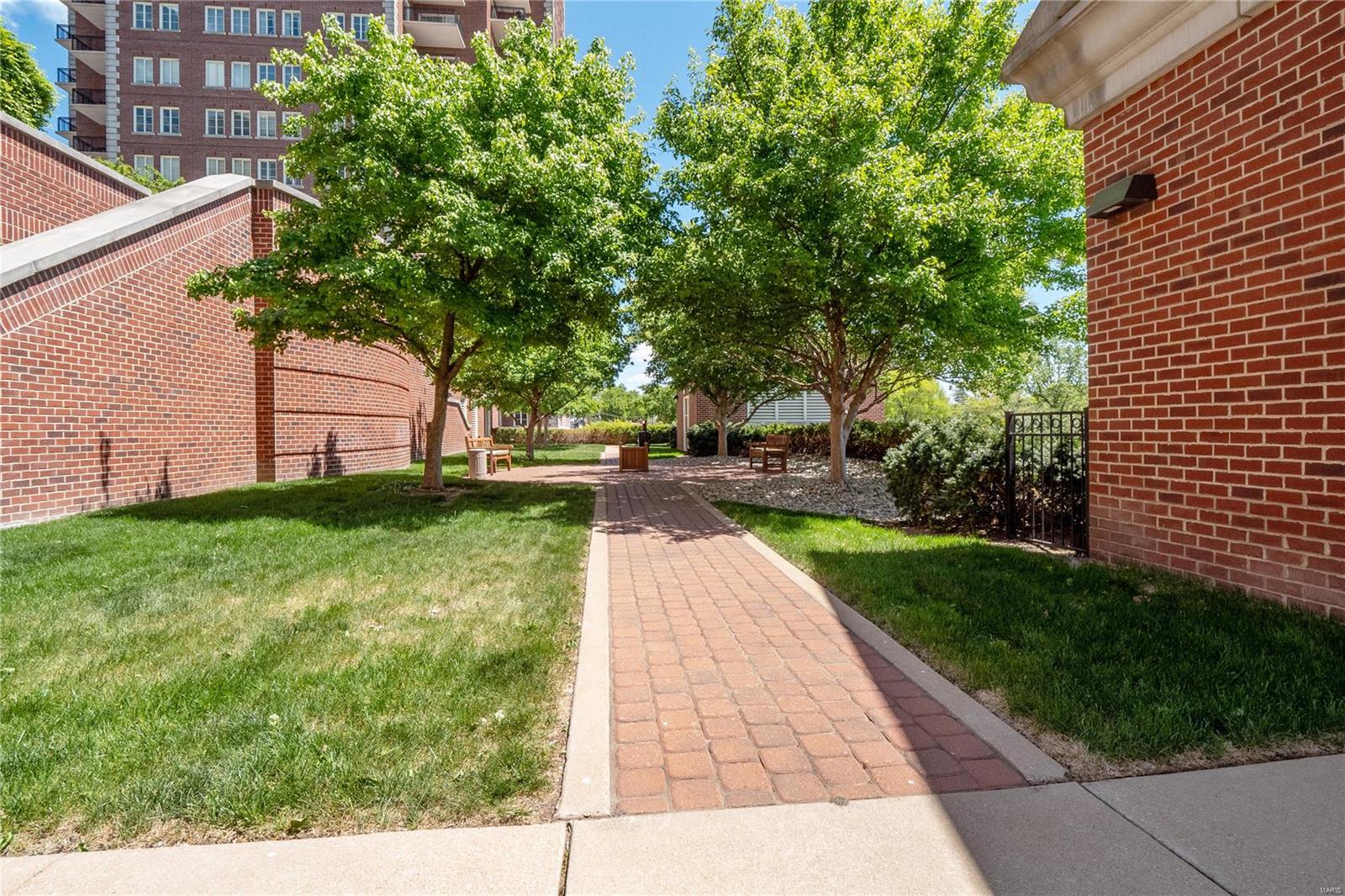 Plaza In Clayton A Condo The - Residential