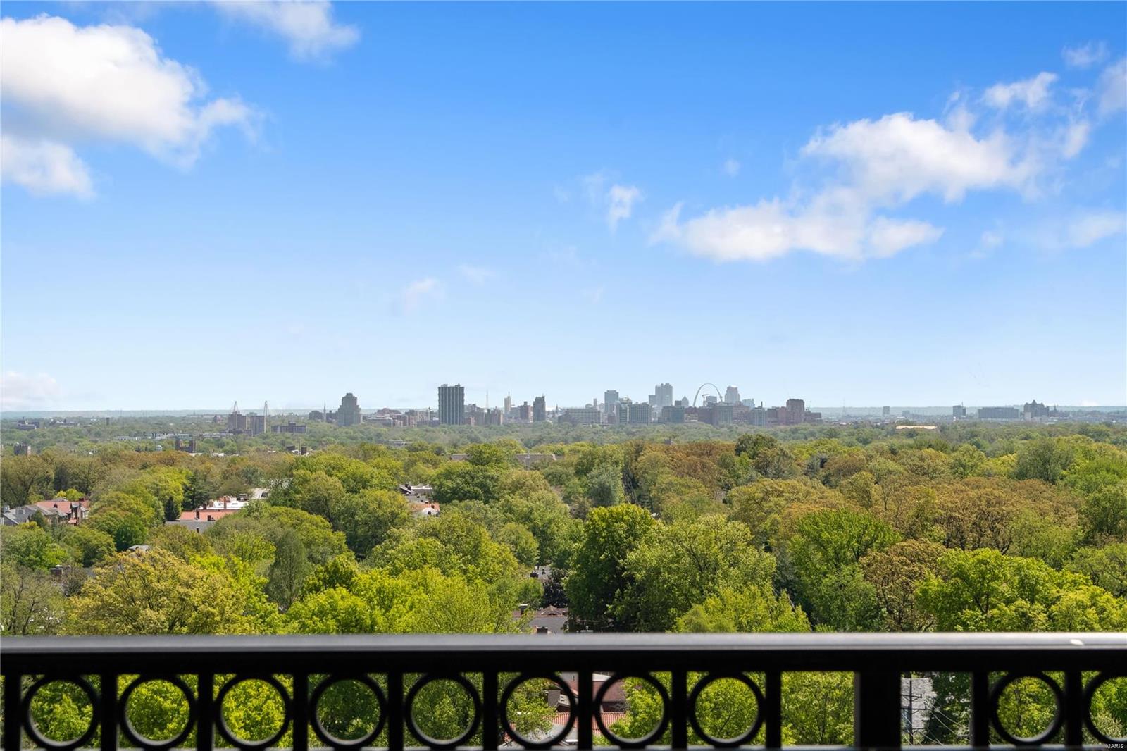 Plaza In Clayton A Condo The - Residential
