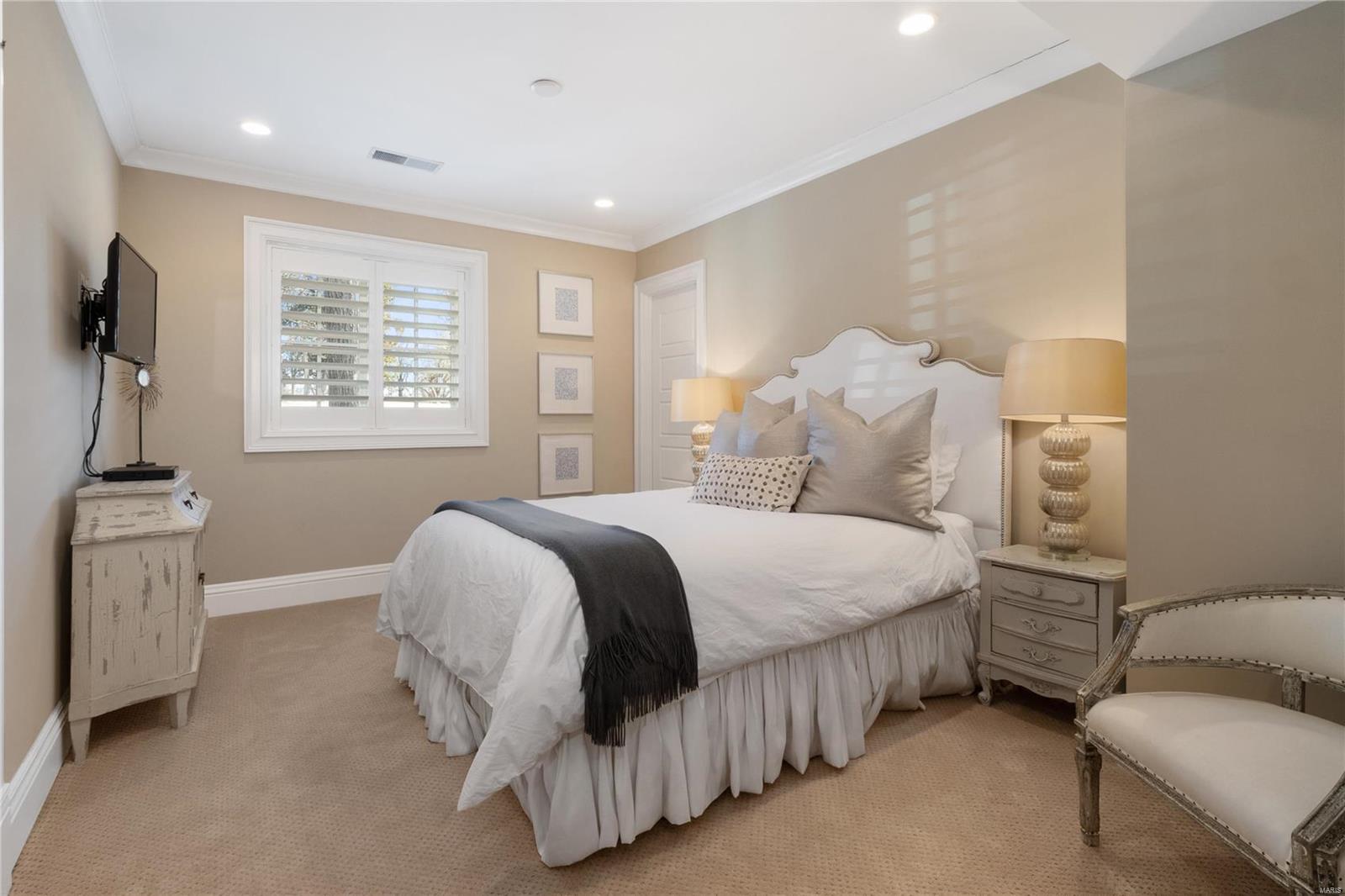 Von Schrader Estate - Residential