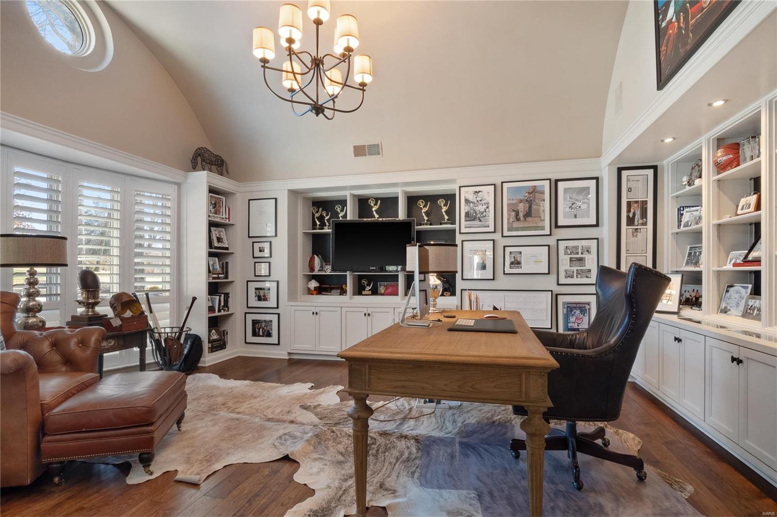 Von Schrader Estate - Residential