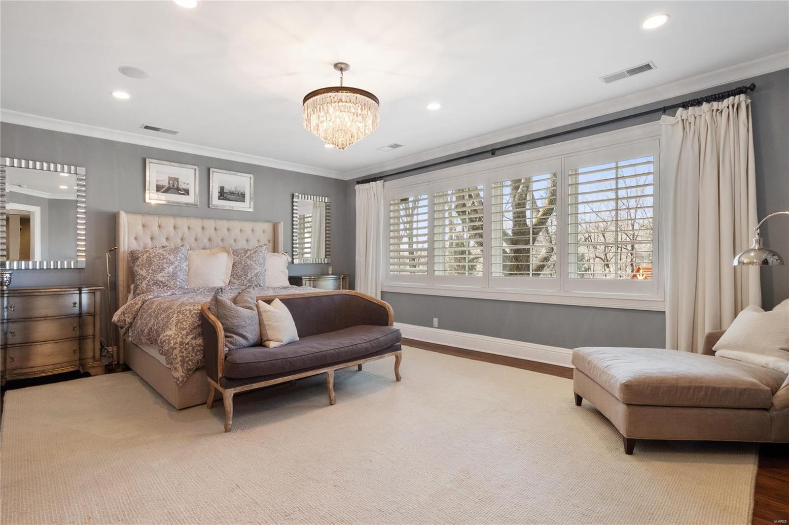 Von Schrader Estate - Residential