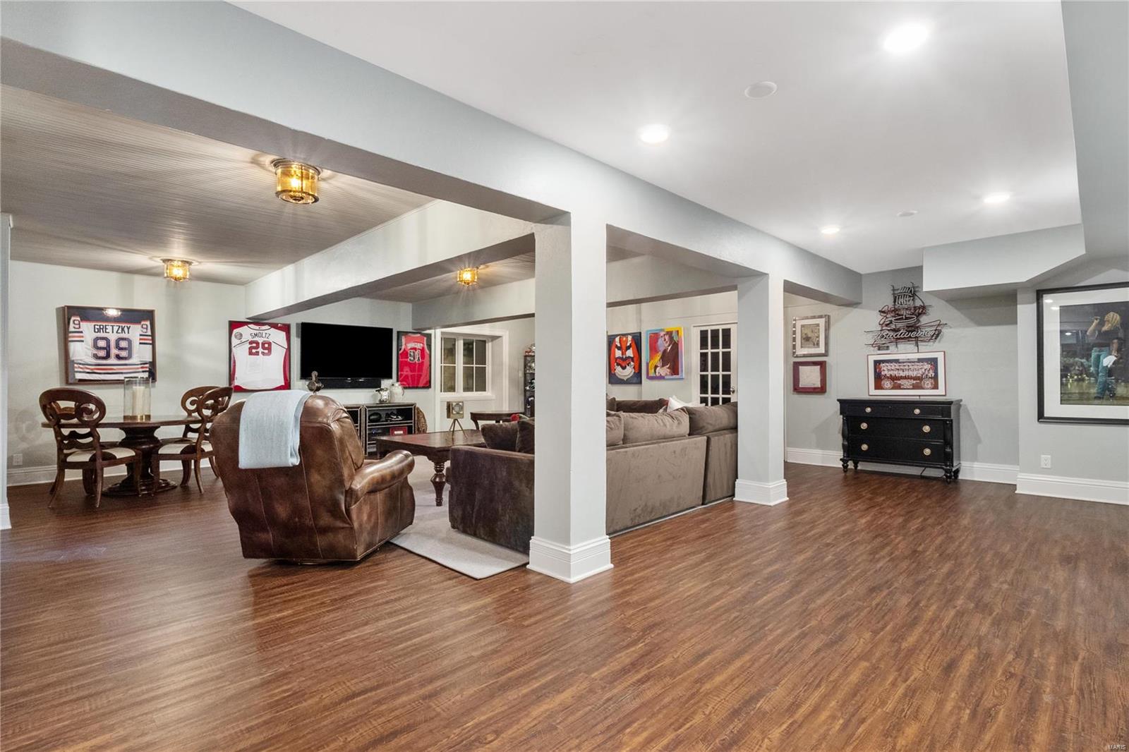 Von Schrader Estate - Residential