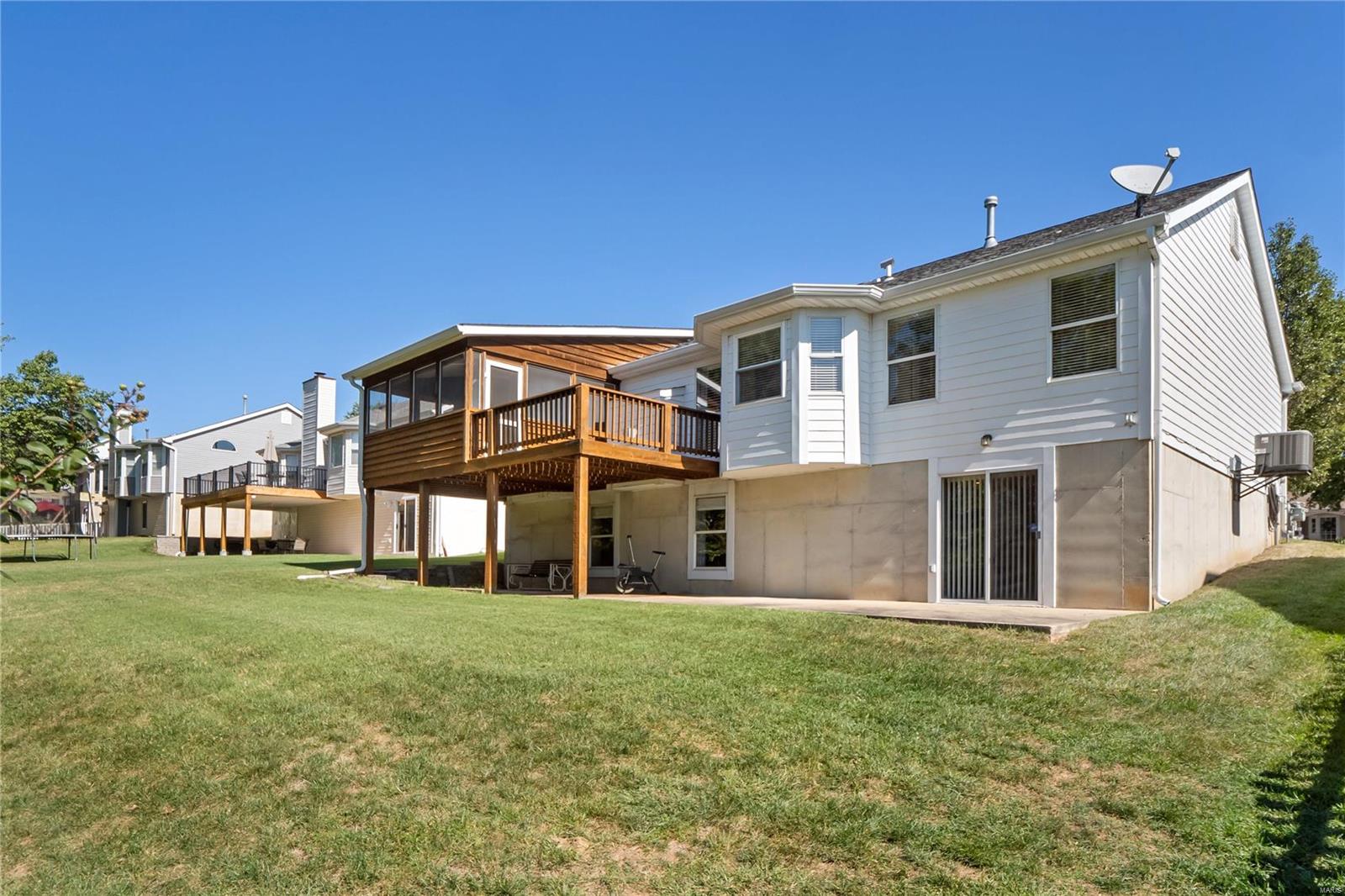 Fox Pointe - Residential