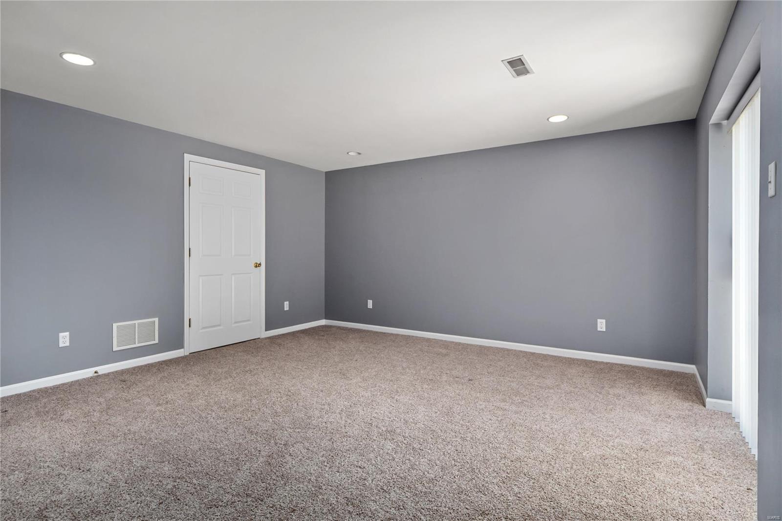 Fox Pointe - Residential