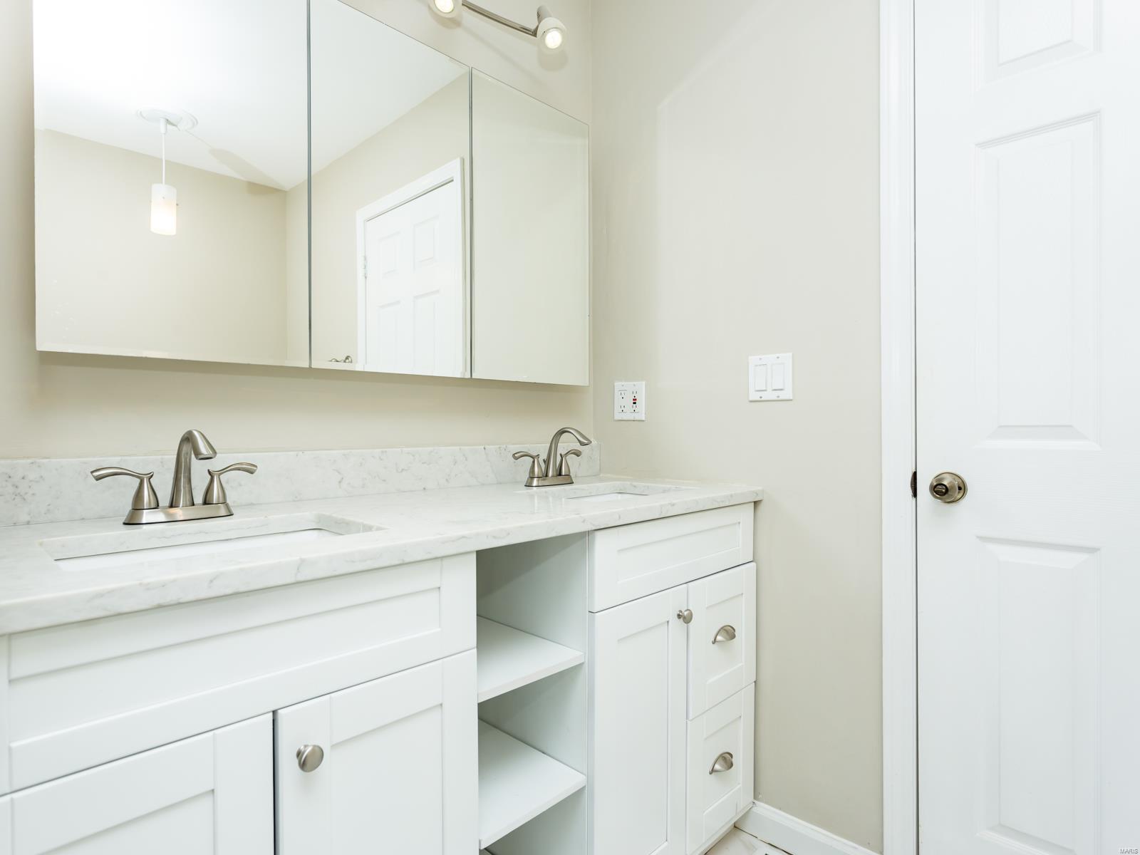 Laclede East - Residential