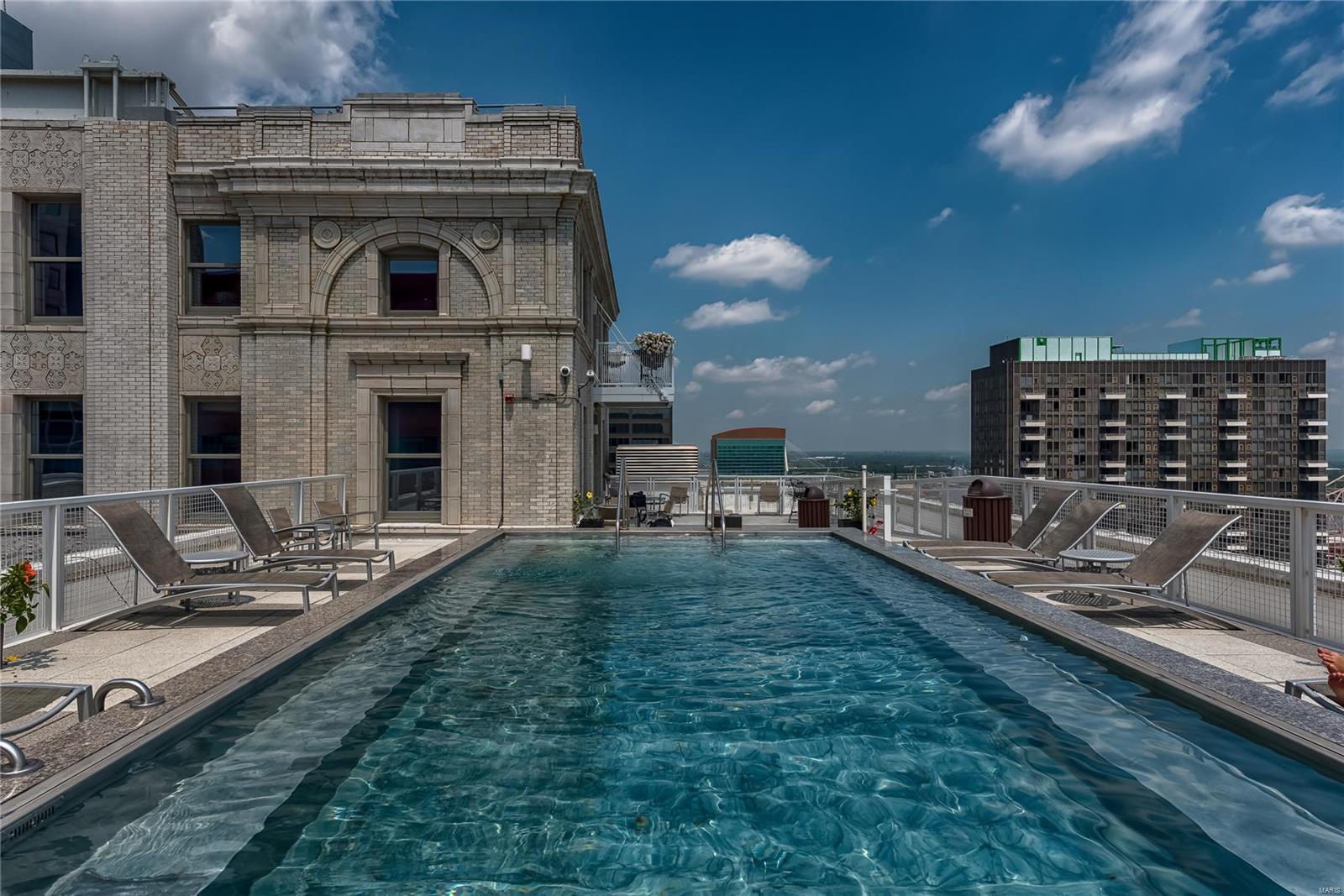314 N Broadway 1303