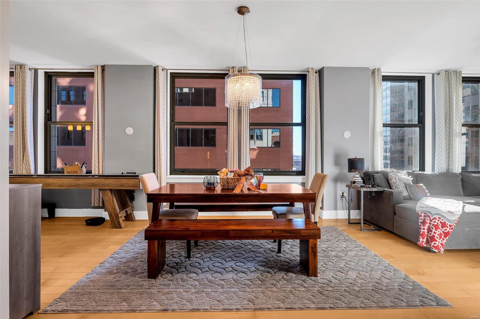 314 N Broadway 1303