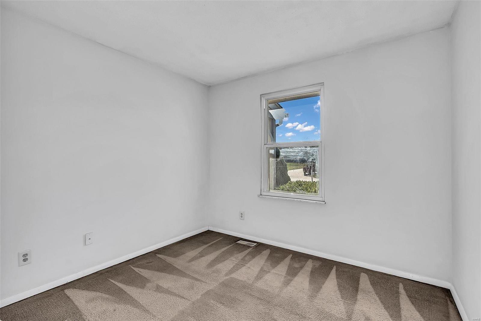 St Charles, Missouri 63303, United States, 3 Bedrooms Bedrooms, ,2 BathroomsBathrooms,Residential,Pending,26991