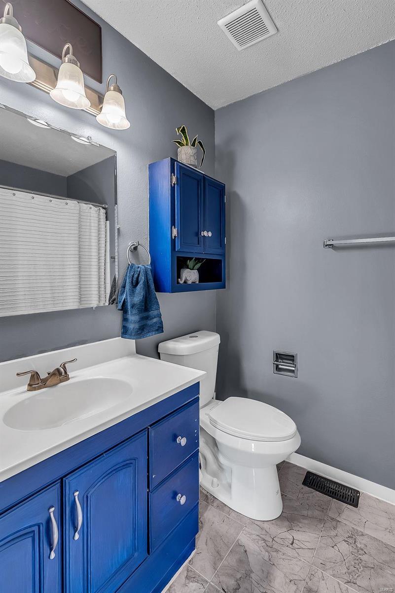 St Charles, Missouri 63303, United States, 3 Bedrooms Bedrooms, ,2 BathroomsBathrooms,Residential,Pending,26991