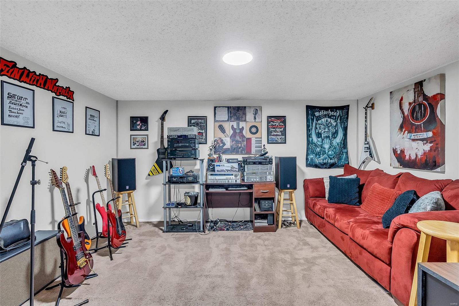 St Charles, Missouri 63303, United States, 3 Bedrooms Bedrooms, ,2 BathroomsBathrooms,Residential,Pending,26991