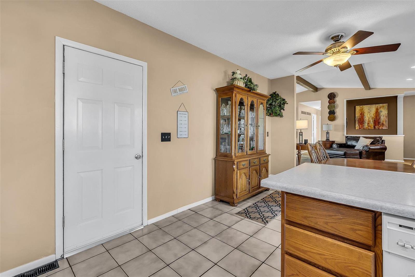 St Charles, Missouri 63303, United States, 3 Bedrooms Bedrooms, ,2 BathroomsBathrooms,Residential,Pending,26991