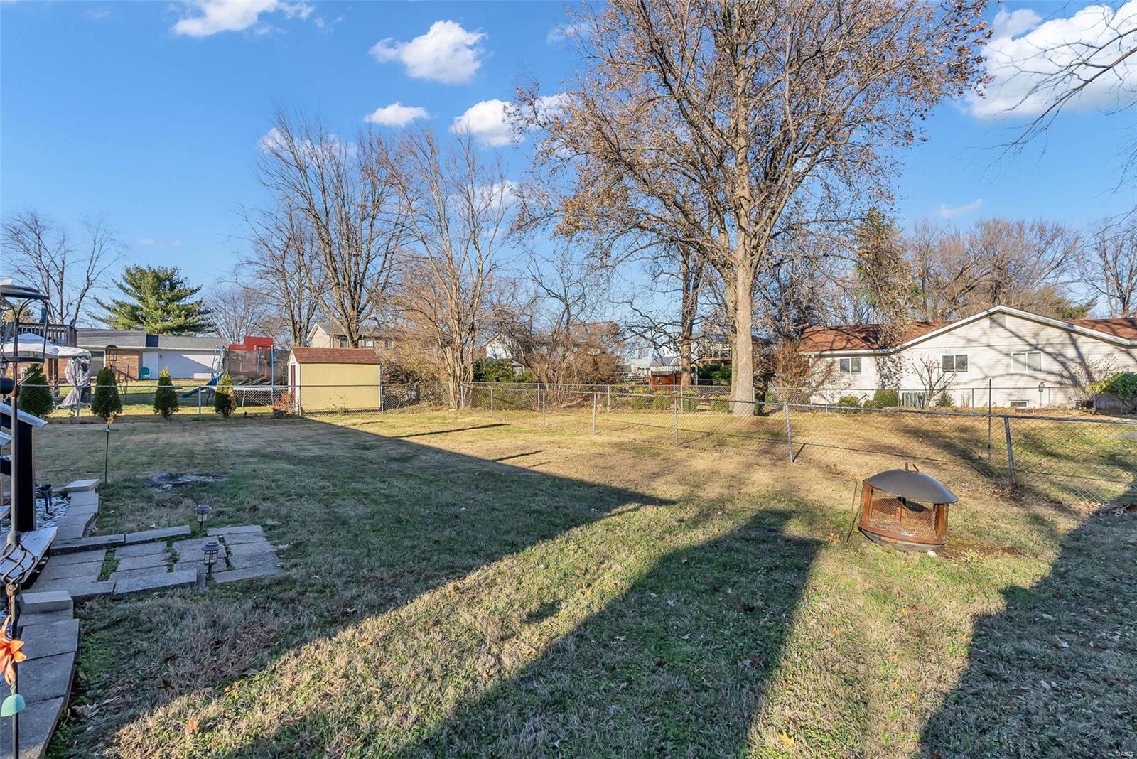 St Charles, Missouri 63303, United States, 3 Bedrooms Bedrooms, ,2 BathroomsBathrooms,Residential,Pending,26991