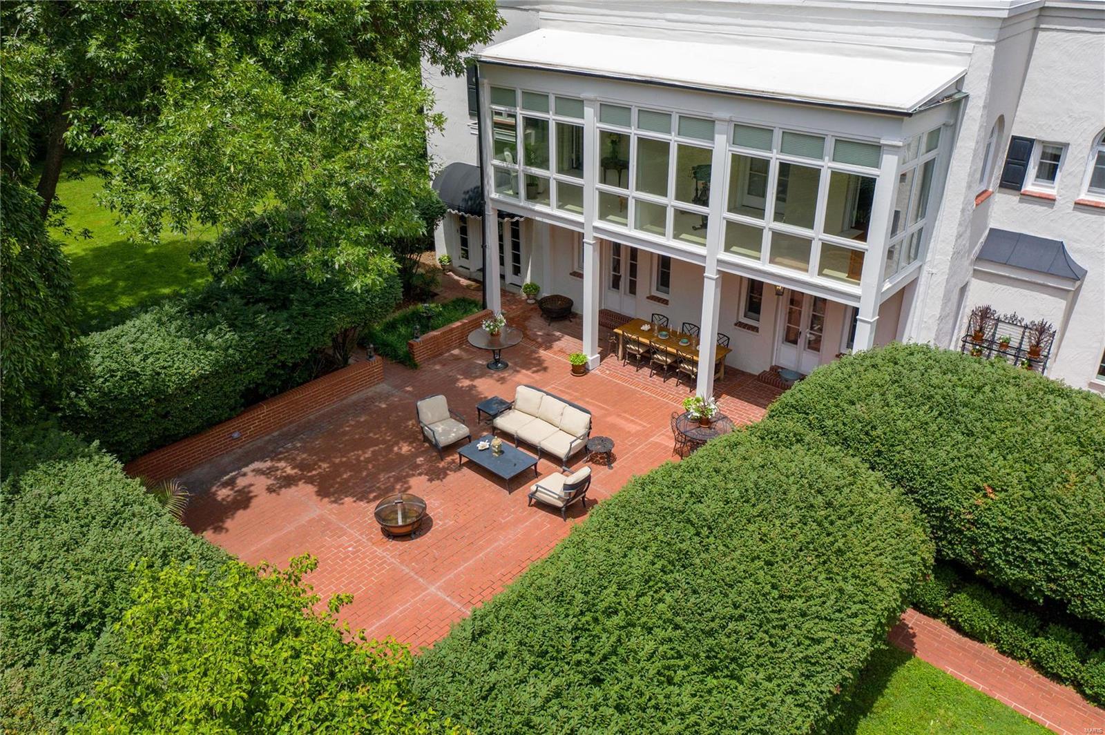 Litsinger Lane - Residential