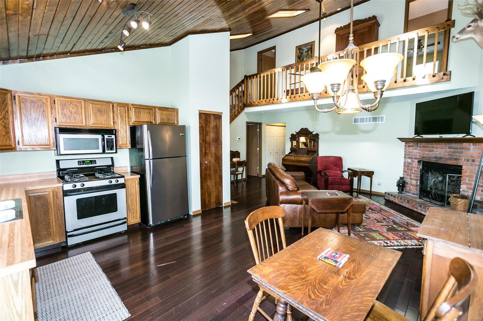 St Charles, Missouri 63303, United States, 3 Bedrooms Bedrooms, ,3 BathroomsBathrooms,Residential,Pending,37604