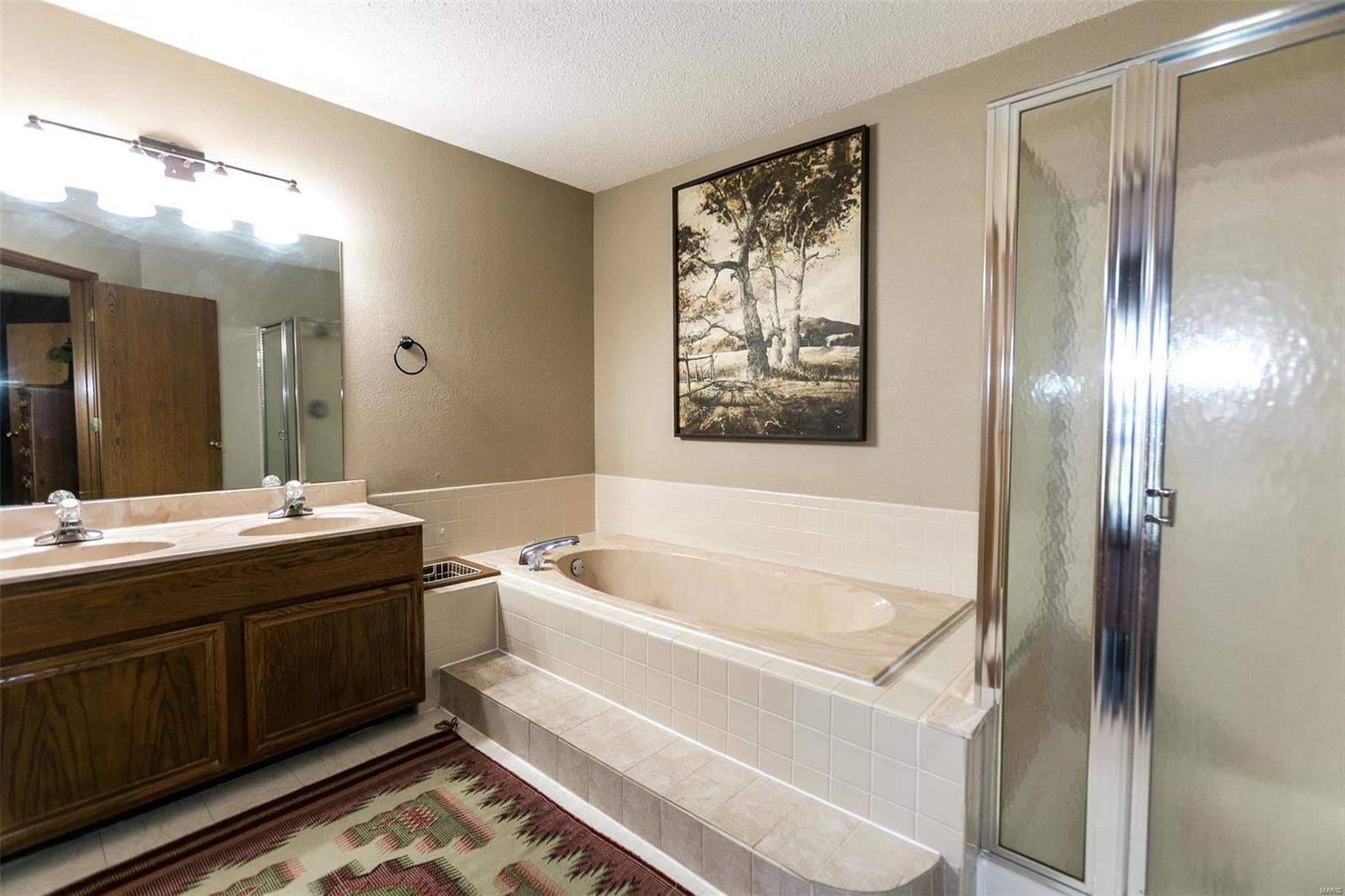 St Charles, Missouri 63303, United States, 3 Bedrooms Bedrooms, ,3 BathroomsBathrooms,Residential,Pending,37604