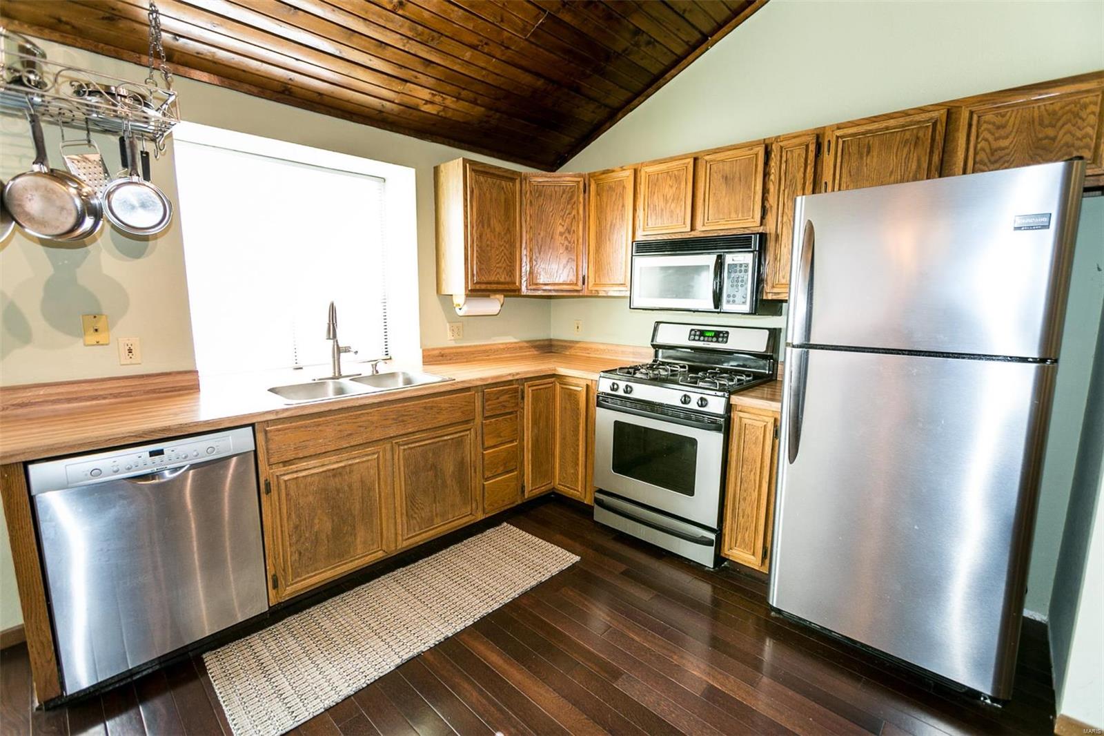 St Charles, Missouri 63303, United States, 3 Bedrooms Bedrooms, ,3 BathroomsBathrooms,Residential,Pending,37604