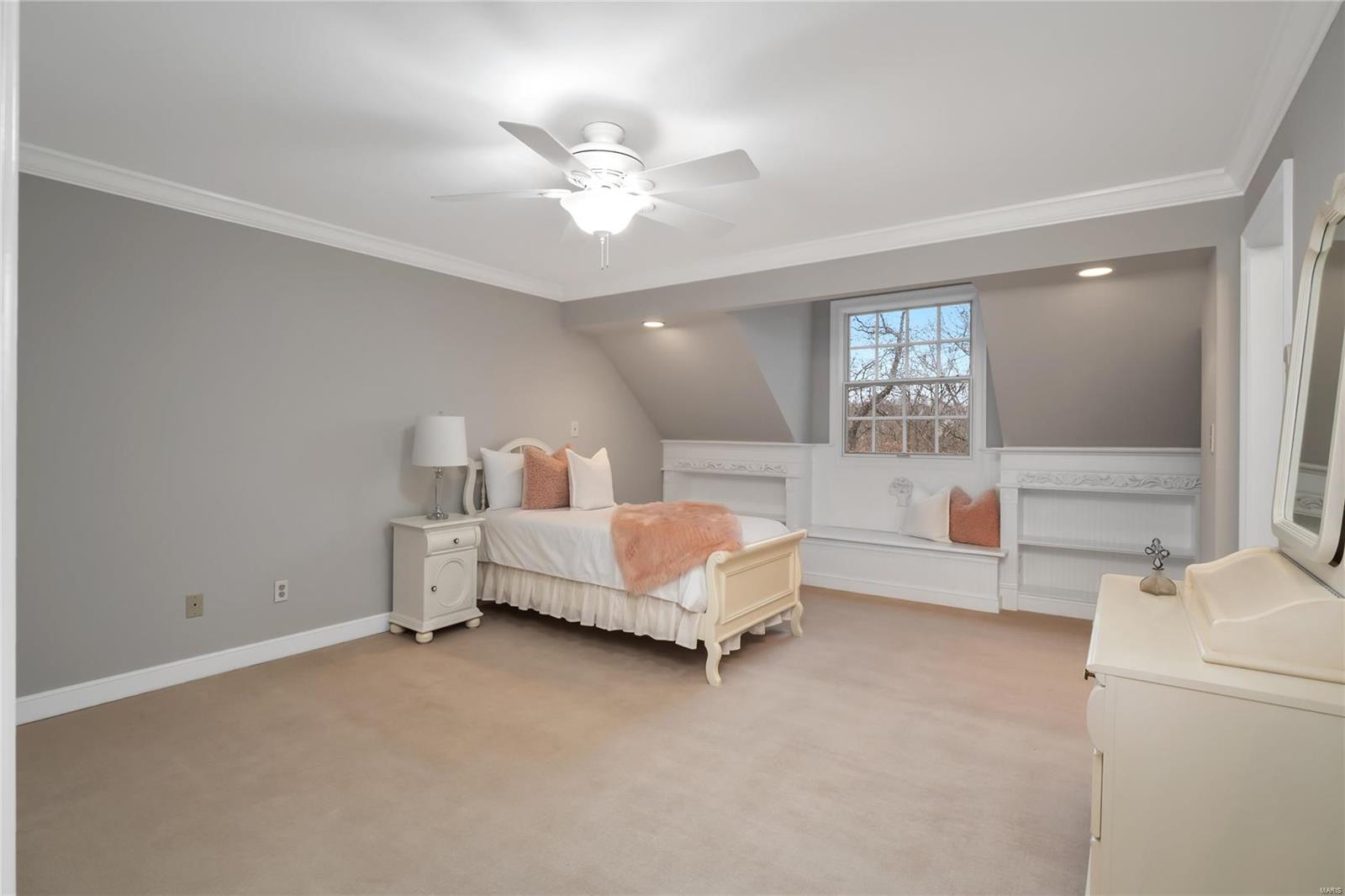 Wills Trace/Boggart Hole Clough Lt 3 - Residential