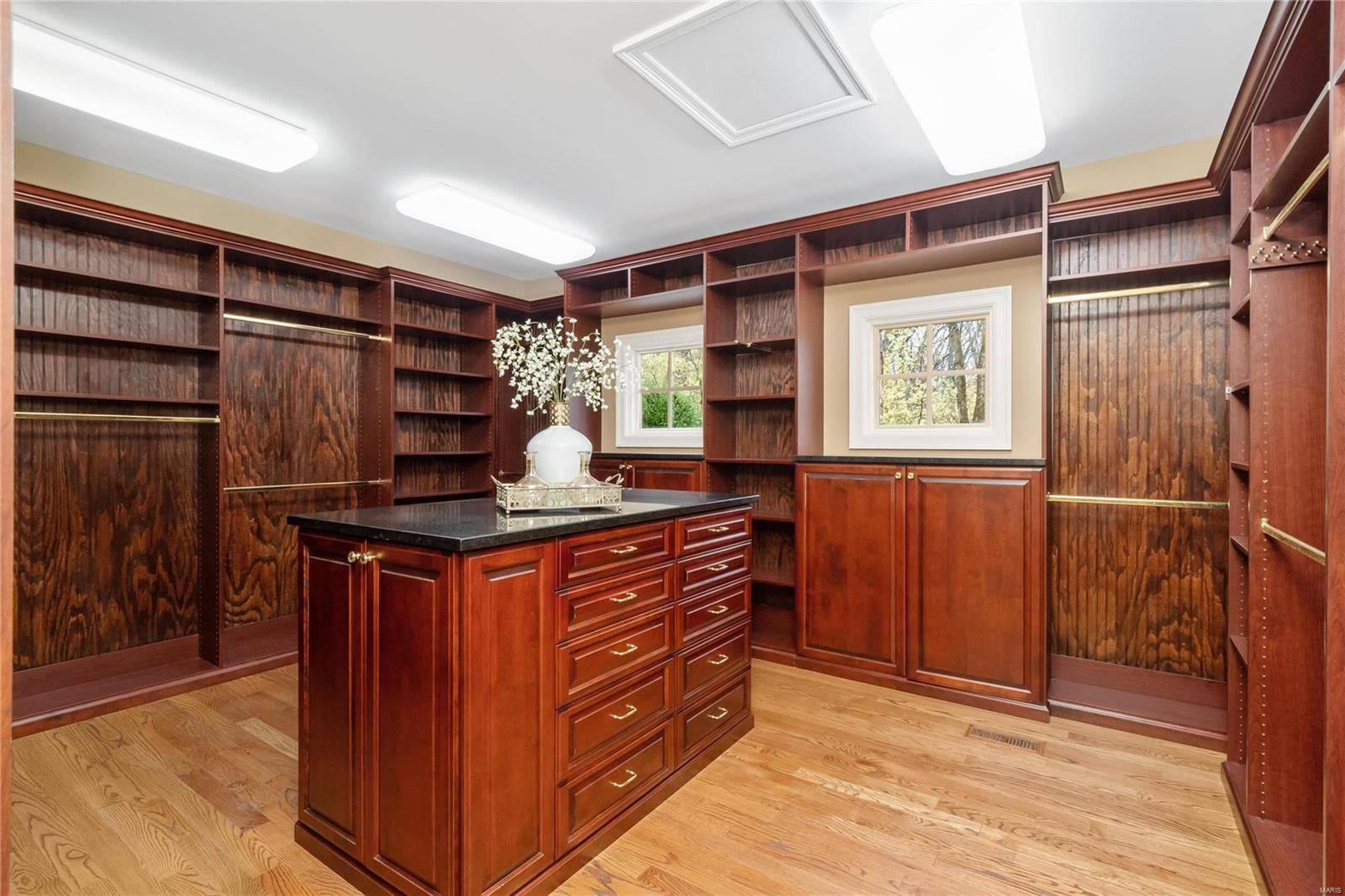 Wills Trace/Boggart Hole Clough Lt 3 - Residential