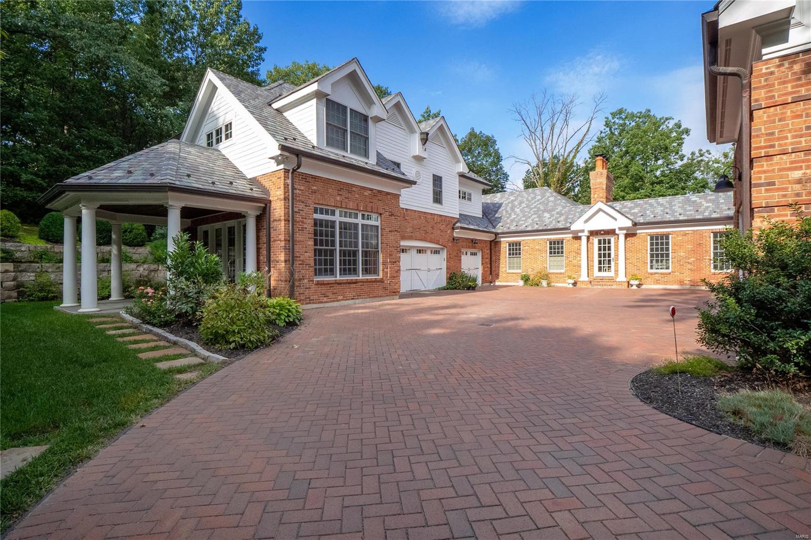 Wills Trace/Boggart Hole Clough Lt 3 - Residential