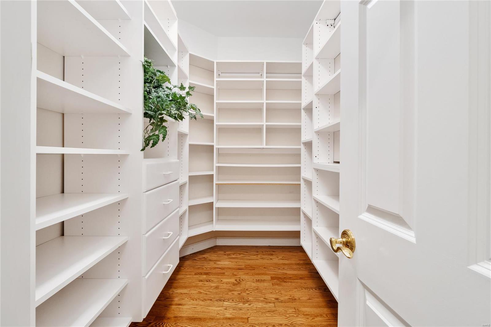 Wills Trace/Boggart Hole Clough Lt 3 - Residential