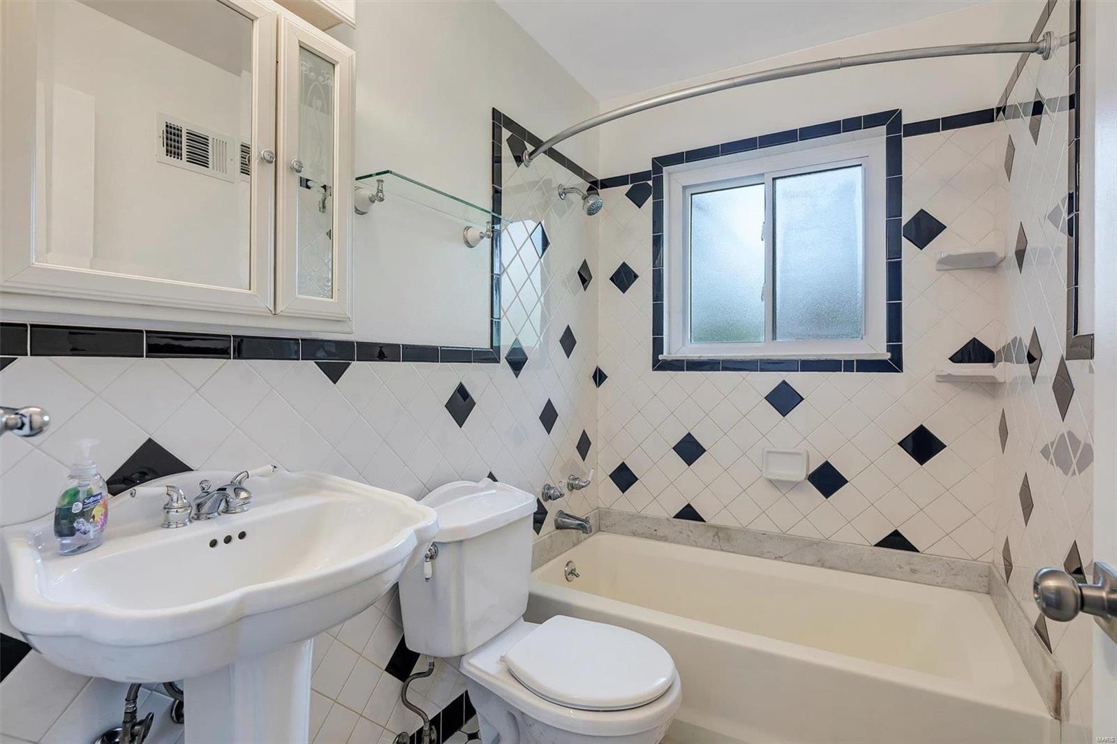 Calbreath Court - Residential