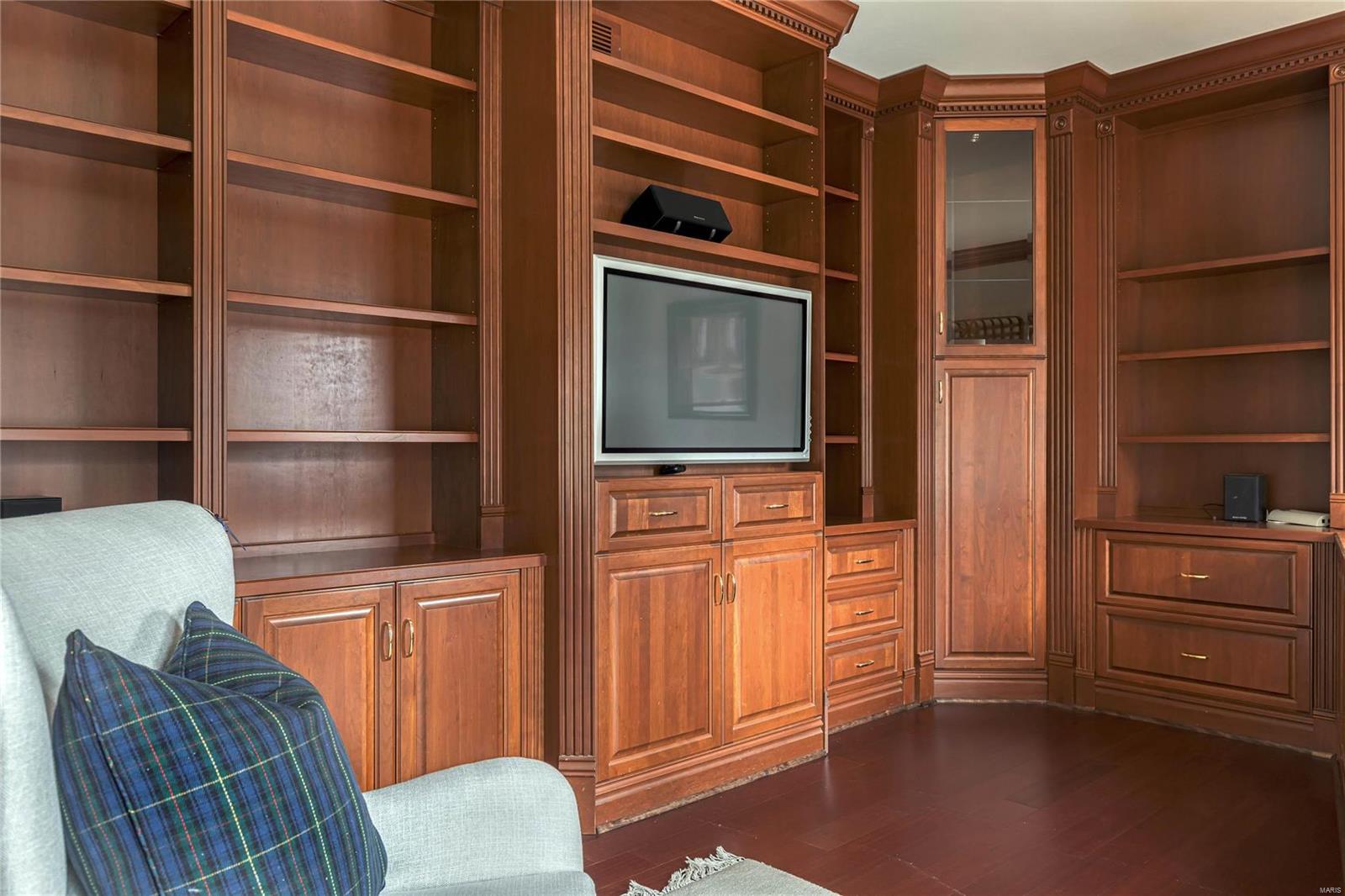 Village On Conway - Residential