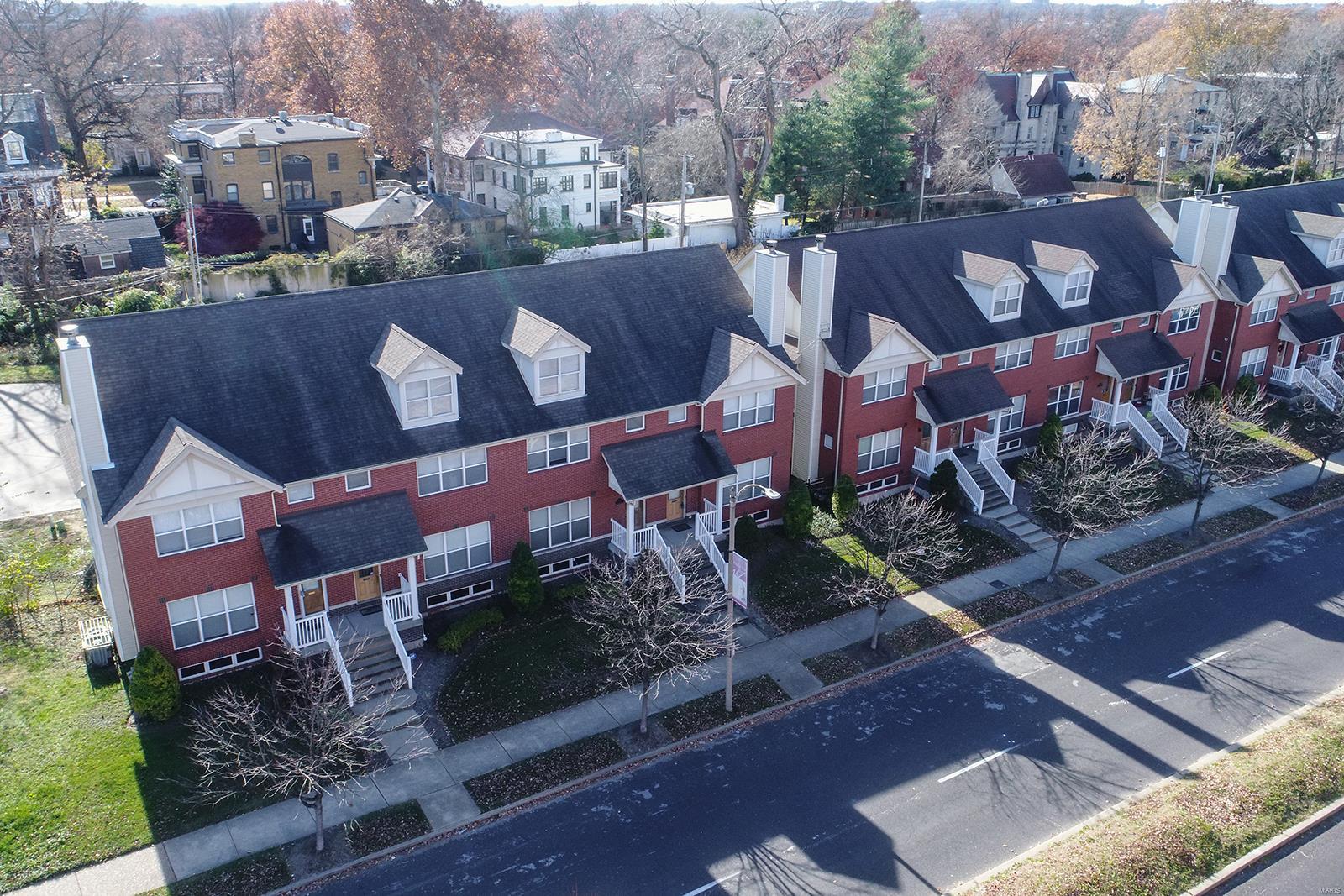Delmar Place Townhouse - Residential