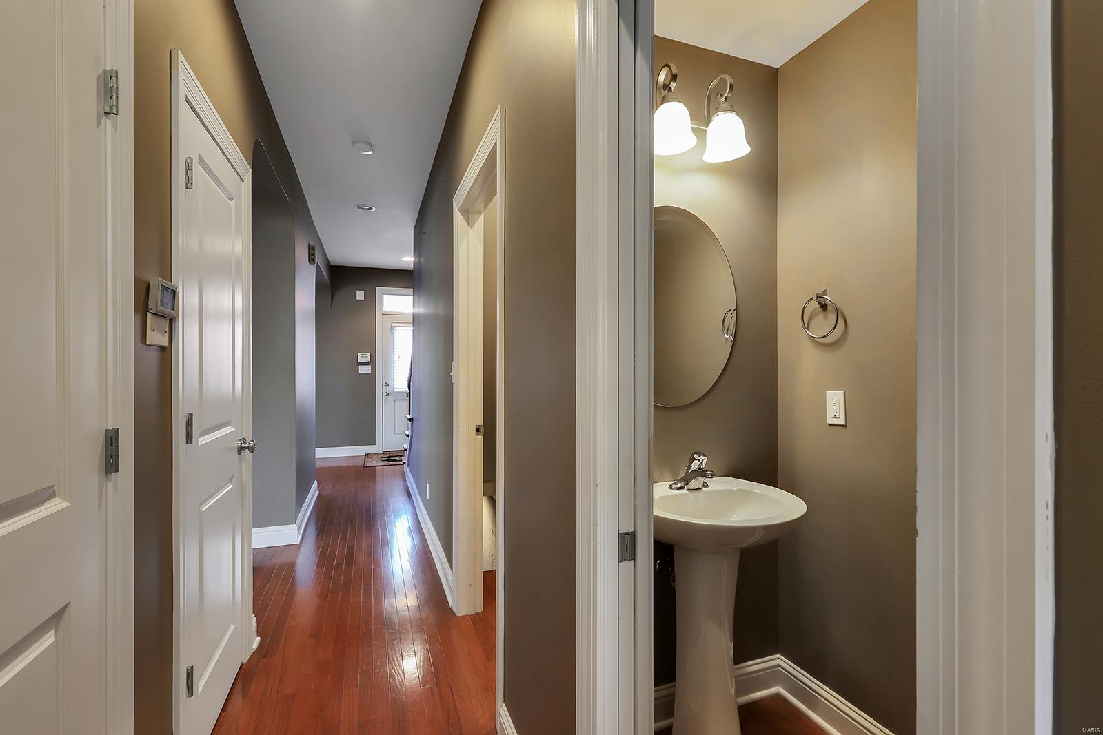 Delmar Place Townhouse - Residential