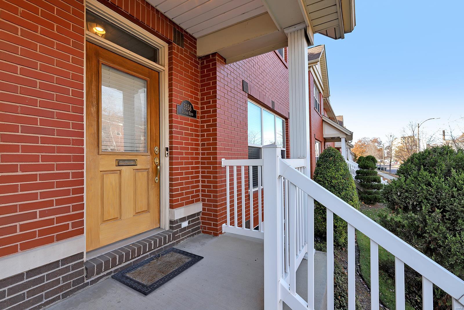 Delmar Place Townhouse - Residential