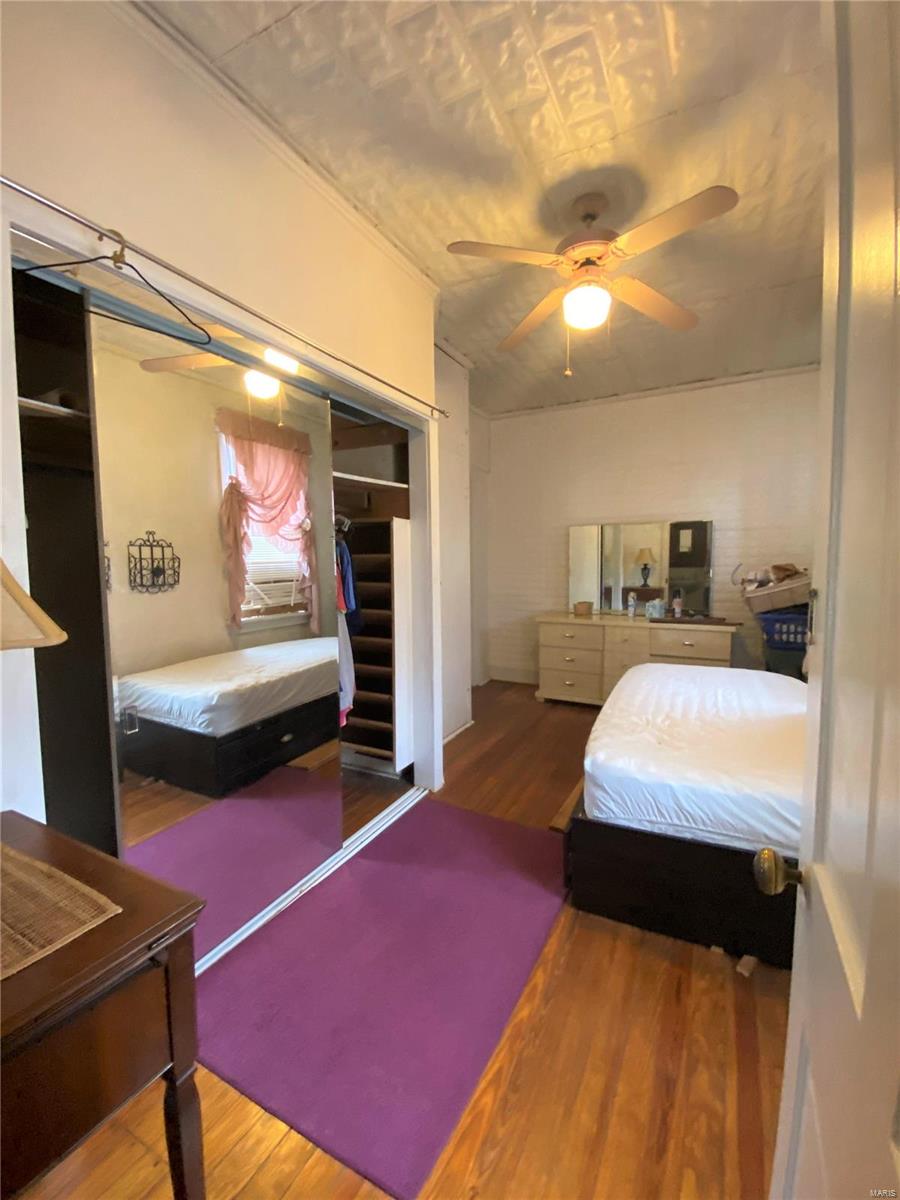 East 5 Street - Residential