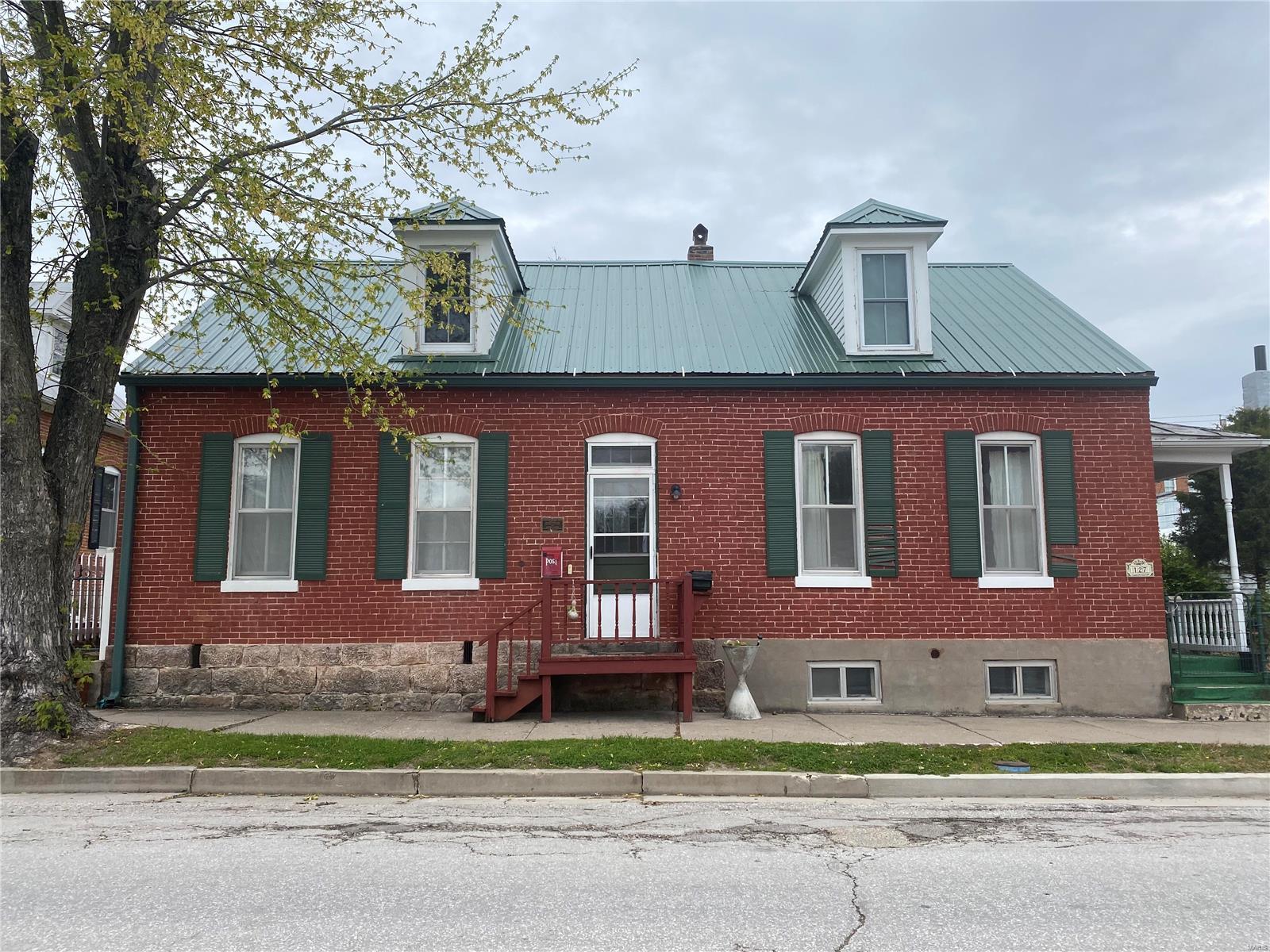 East 5 Street - Residential