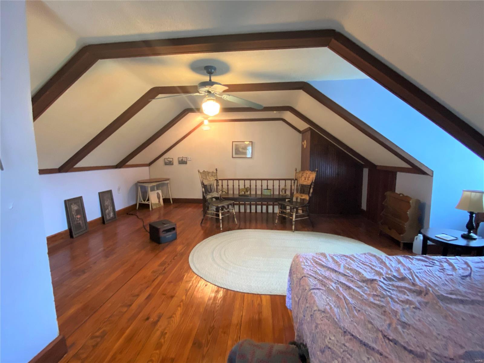 East 5 Street - Residential