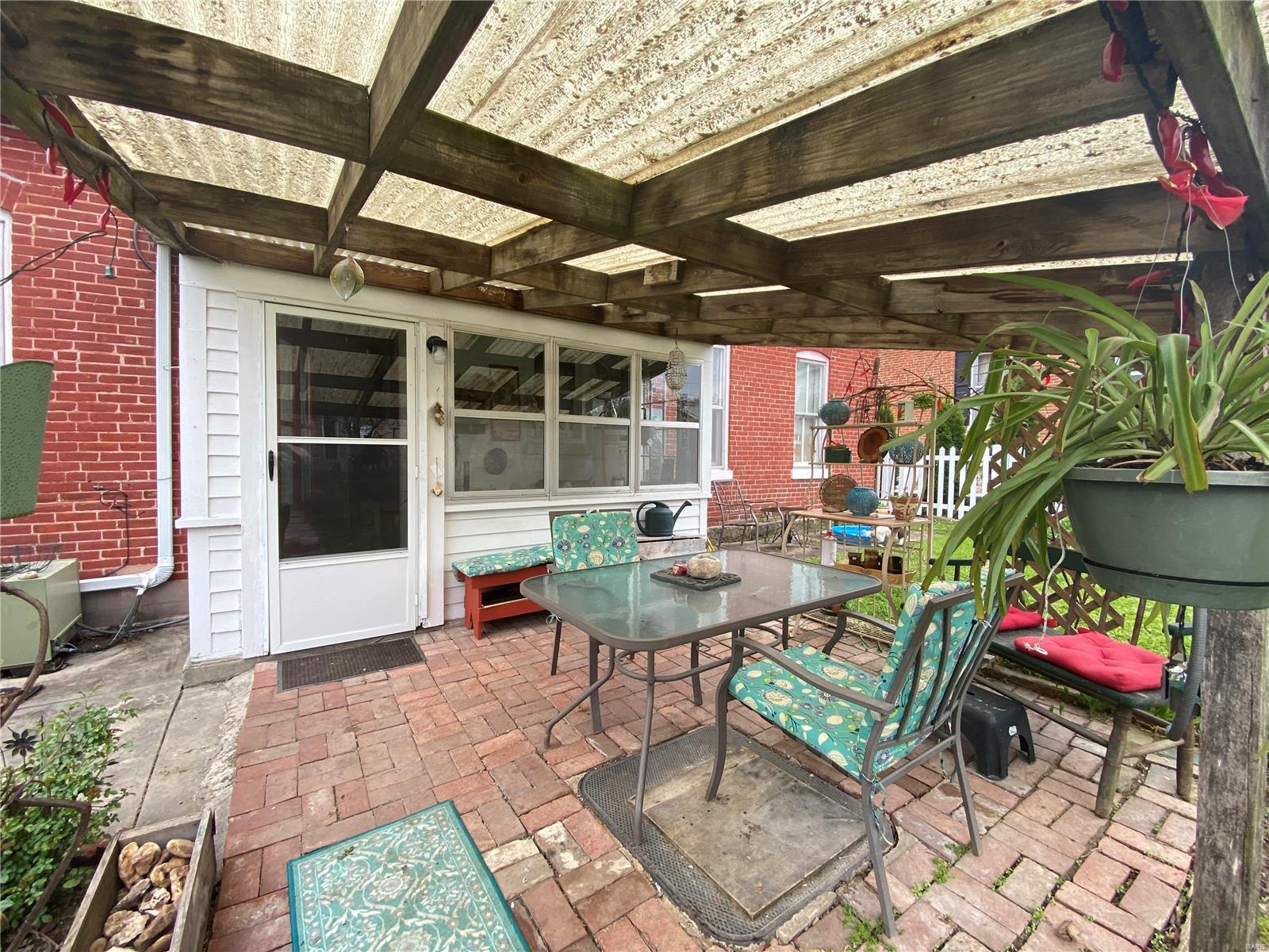 East 5 Street - Residential