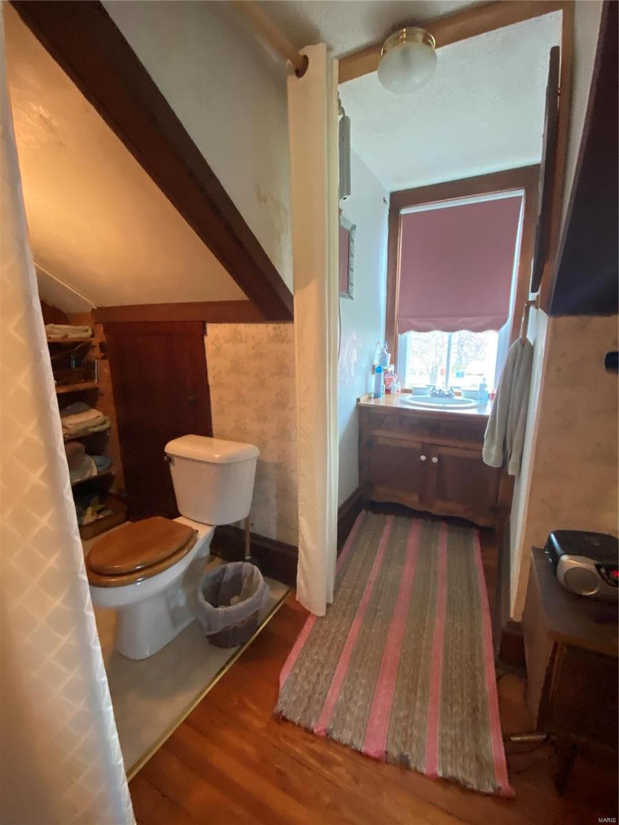 East 5 Street - Residential