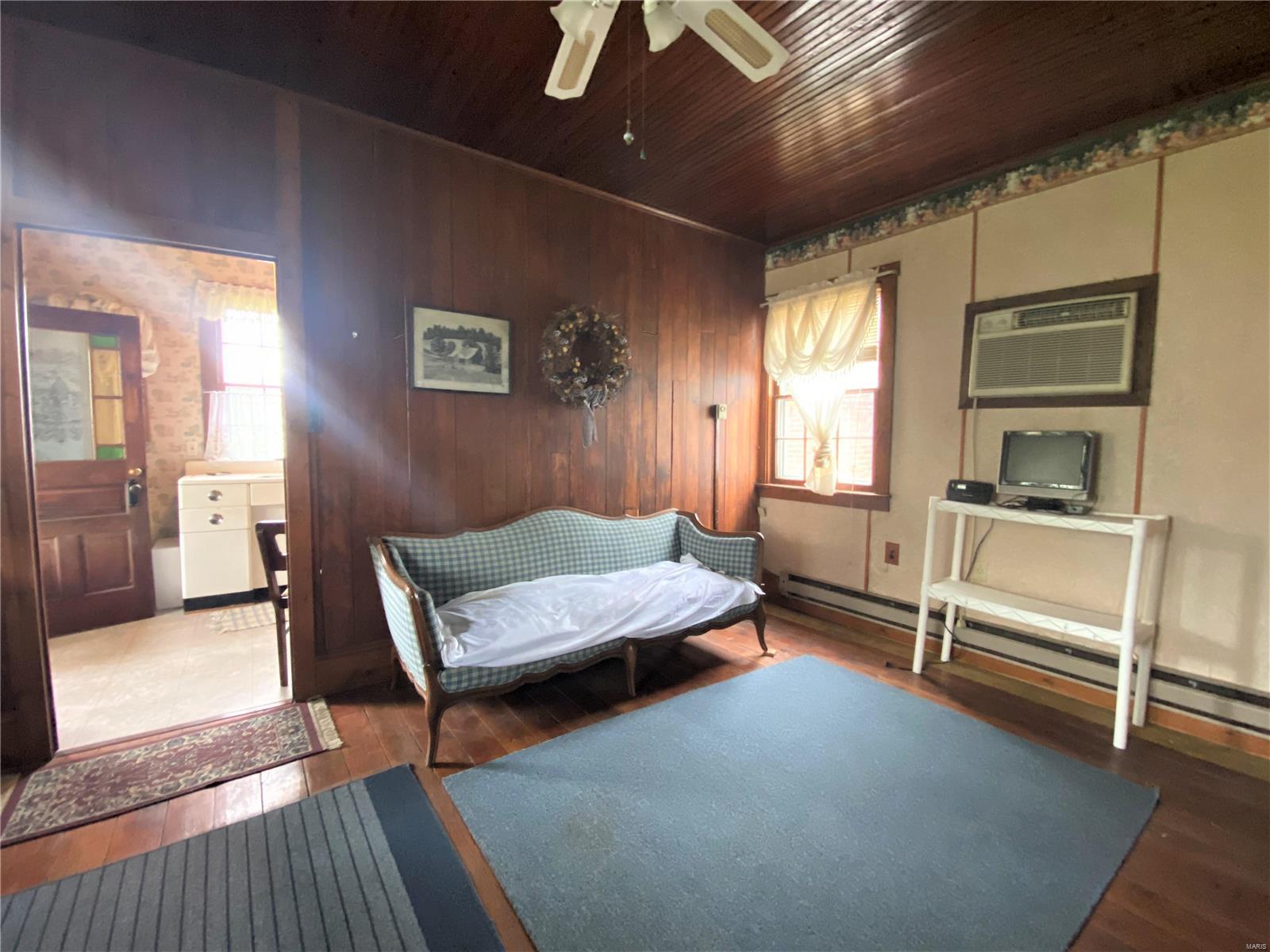 East 5 Street - Residential