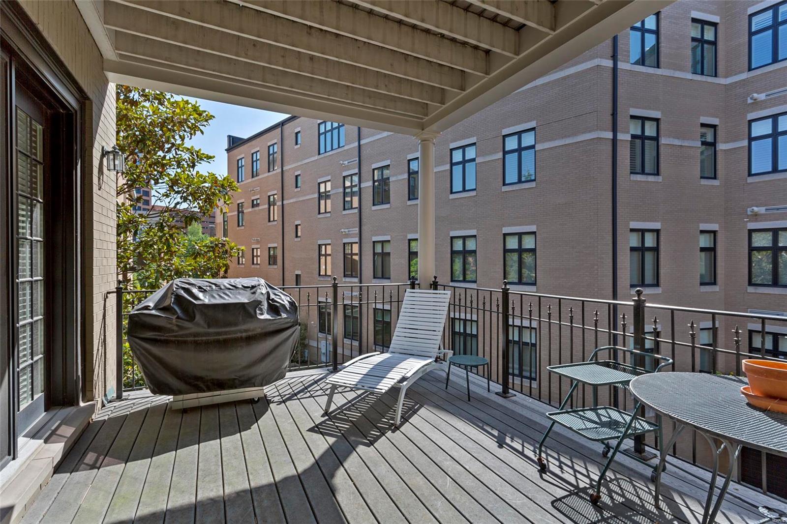 Shaw Place Condo - Residential