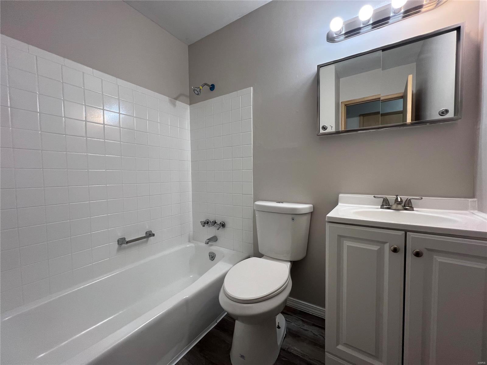 Flamingo Park 13 - Residential Lease